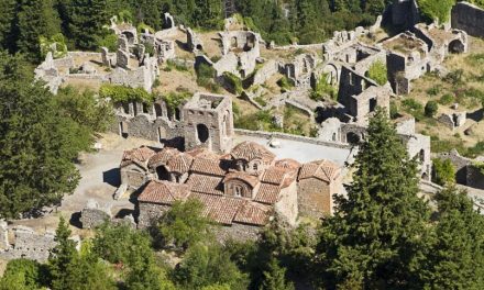 Mistrà: una rocca medievale nel sud della Grecia