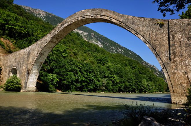 Il ponte di Plaka: comincia il restauro del ponte ad arco più grande dei Balcani