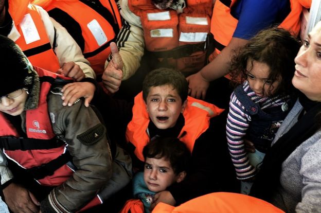 I Greci, i rifugiati ed il potere dell’ umanismo: Premiato un fotogiornalista e dei volontari