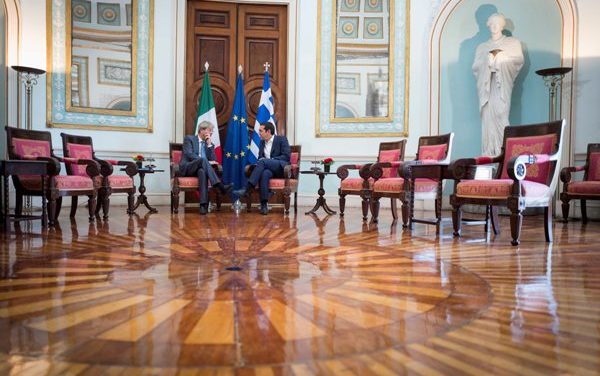 Alexis Tsipras ha ricevuto Paolo Gentiloni a Corfù per il 1° Vertice Intergovernativo tra Grecia e Italia