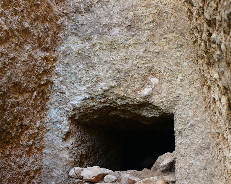 Una tomba micenea monumentale scoperta a Prosilio
