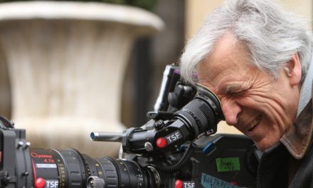 Intervista al regista Costa-Gavras sulla tragedia, il potere e la produzione cinematografica in Grecia