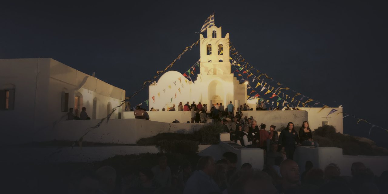 Ferragosto sotto la luna piena in Grecia: eventi e iniziative per celebrare il plenilunio