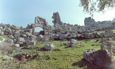 L’antica città di Eniade