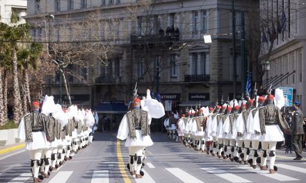 La Guardia Presidenziale-gli Éuzones- i custodi della memoria storica e dei valori democratici della nazione ellenica