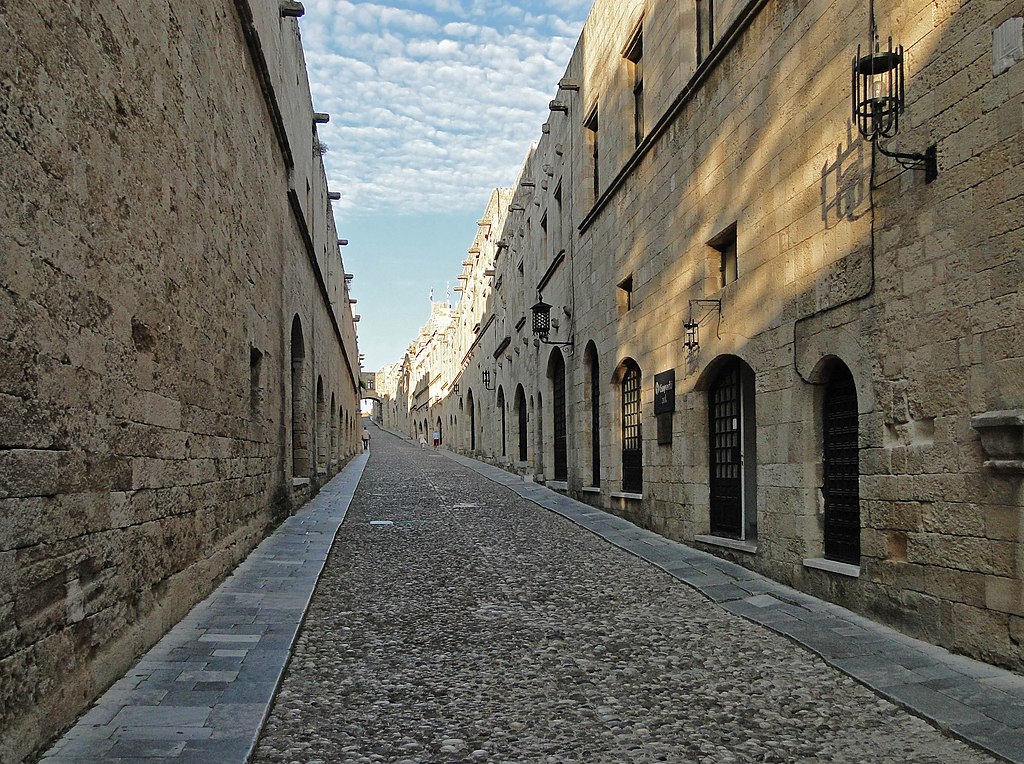 Veduta della Via dei Cavalieri