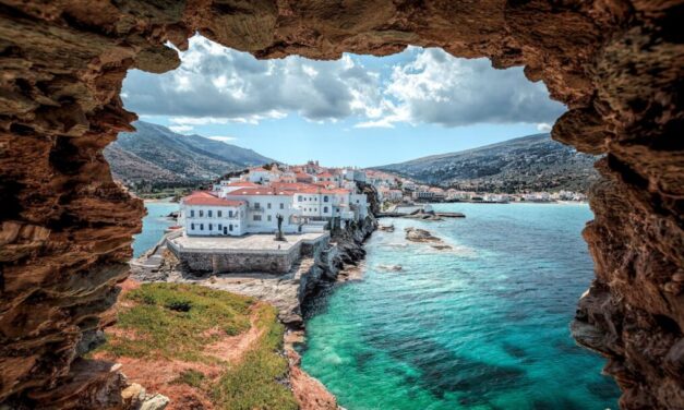 Andros, un’isola di cultura e arte con una ricca tradizione marittima